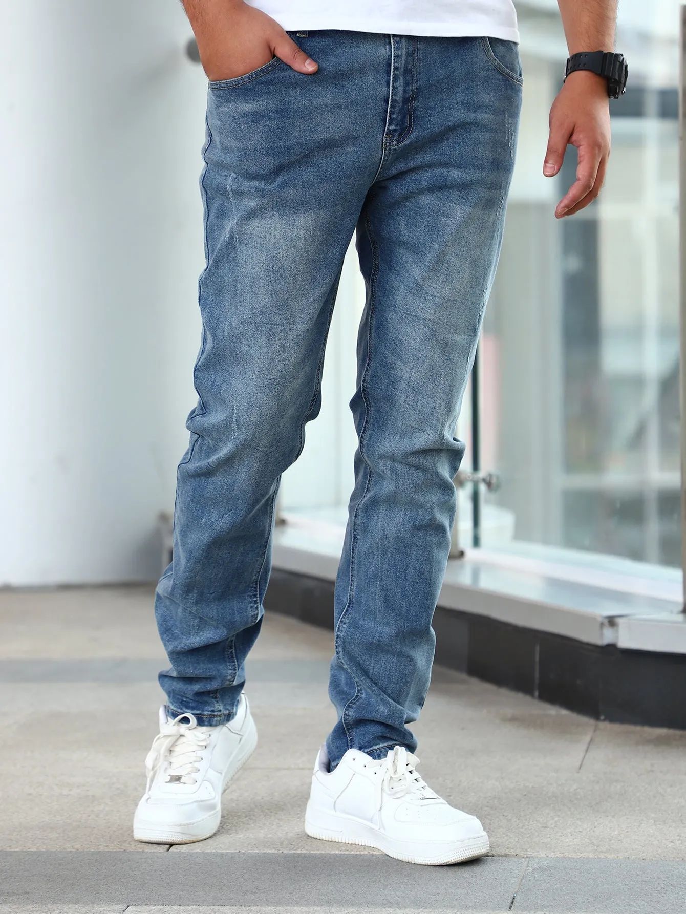 Men's Classic Slim Fit Stretch Jeans