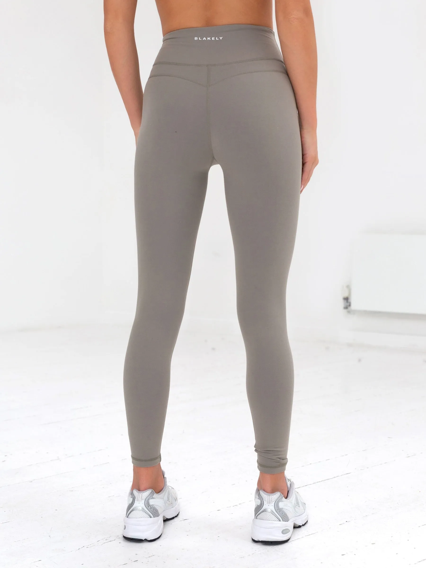 Series Leggings - Stone Grey