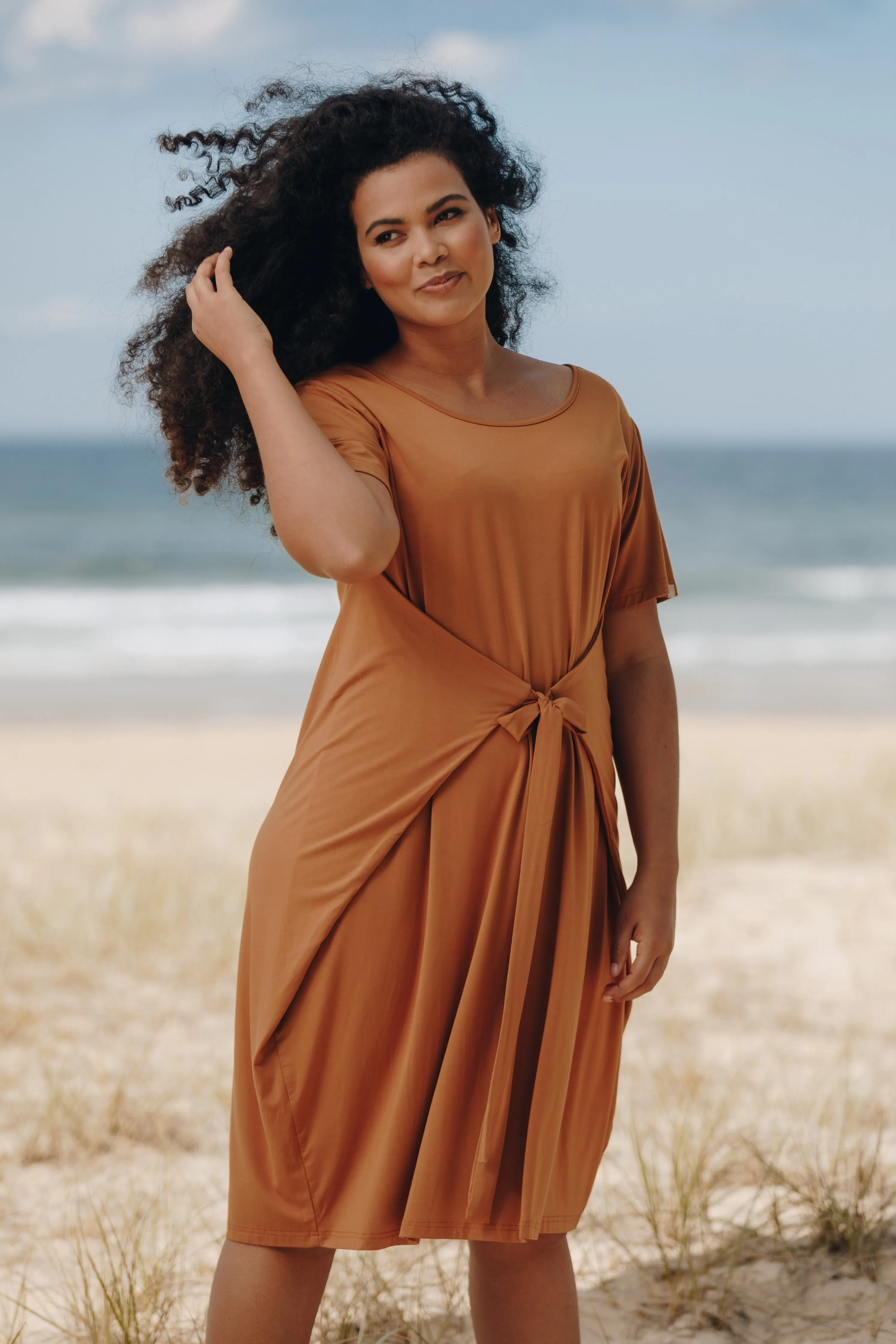 Short Sleeve Tidal Midi Dress | Outback Sand | FINAL SALE