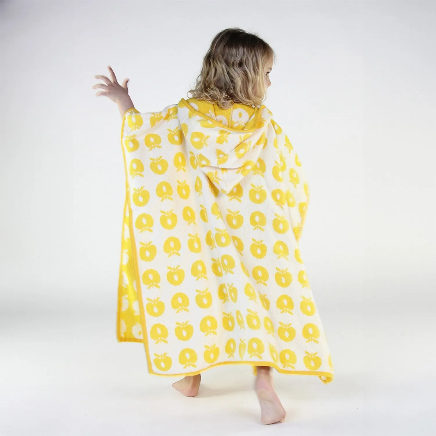 Småfolk Yellow Badeponcho Til Børn Med Æbler